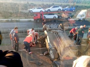 Şarampole devrilen otomobil ters döndü: 1 ölü, 4 yaralı
