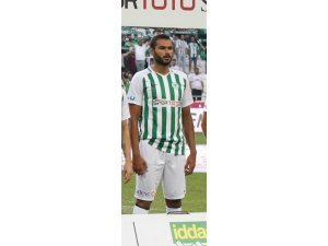 Taraftarla yıldızı bir türlü barışmıyor