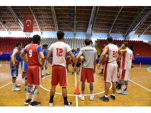 Manisa BBSK’li dev adamlar lig hazırlıklarına başladı