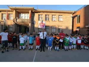 Sandıklı Belediyesi’nden sokak futbol turnuvası