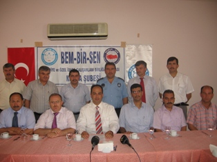 Ben-Bir-Sen 4. yılını kutluyor