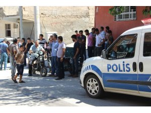 Uyuşturucu satıcıları dehşet saçtı: 1’i çocuk 4 yaralı