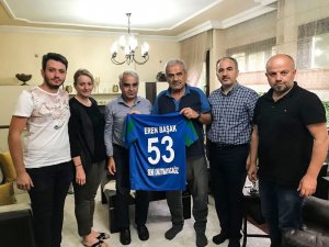 Çaykur Rizespor’dan Eren Başak’ın ailesine taziye ziyareti