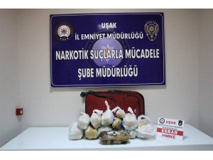 Uyuşturucu tüccarı baba oğul tutuklandı