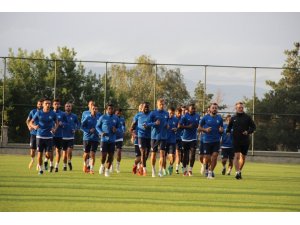 Altıparmak: “Hiçbir kulüpten çekinmiyoruz, kazanmak için sahaya çıkacağız”