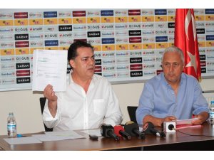 Eskişehirspor Başkanı Halil Ünal, Başkan Büyükerşen’i istifaya davet etti