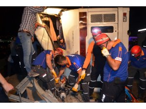 Şoförün otobüsü frenleri şiştiği için bilerek devirdiği iddia edildi