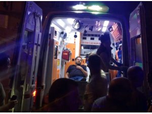 İki otomobil çarpıştı 6 yaralı