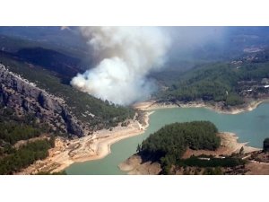 Antalya’da orman yangını (1)