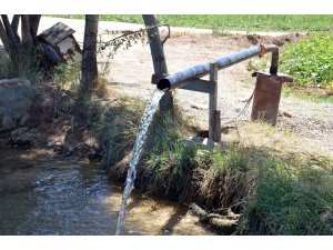 Sondajları kuruyan çiftçiler, ekinlerini kurtarmanın telaşına düştü