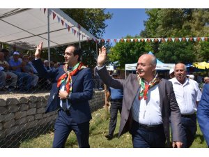 Dursunbey er meydanında başpehlivan Ali Gürbüz