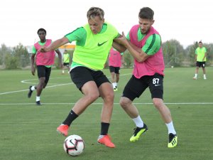 Konyaspor’da Antalya mesaisi başladı