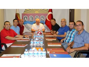 Alanya’da yenidünya meyvesi marka olacak