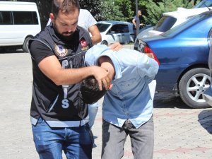 Uyuşturucu ticareti zanlısı 5 kişi adliyede