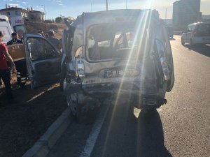 Kırıkkale’de zincirleme kaza: 3 yaralı