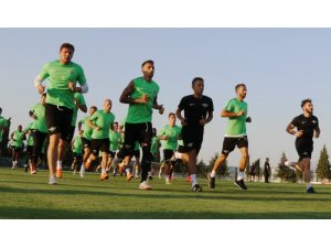Akhisarspor, ilk galibiyetini alma peşinde