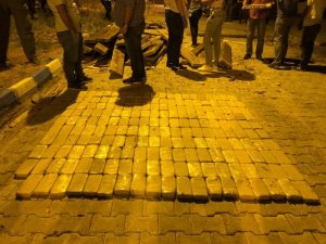 Kurbanlık yüklü kamyonda 104 kilo eroin ele geçirildi