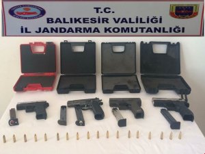 Jandarmadan silah operasyonu
