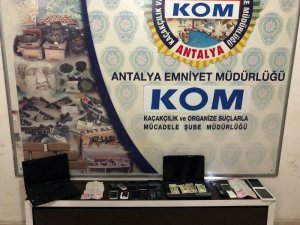 Antalya’da FETÖ operasyonu: 6 gözaltı