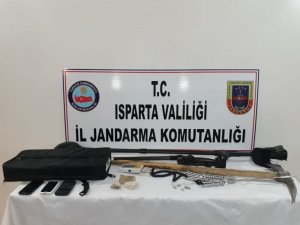 Jandarmanın kaçak kazı operasyonunda Bizans ve Antik döneme ait tarihi eser ele geçirildi