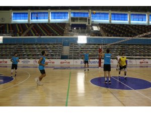 Haliliye Voleybol Takımında sezon öncesi hazırlıklar devam ediyor