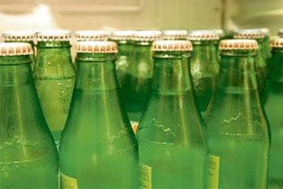 Bunaltıcı sıcaklarda maden suyu dopingi