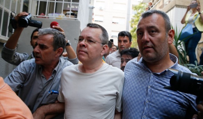 Üst mahkeme de Brunson'ın "ev hapsi"ne itirazı reddetti