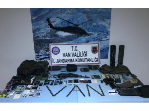 Van’da etkisiz hale getirilen teröristlerin sığınağı bulundu