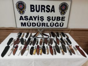 Kucağında çocuğuyla adliyeye sevk edildi