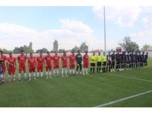 Kudüspor, TKİ Tavşanlı Linyitspor ile hazırlık karşılaşması yaptı