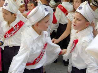 Sünnet için yaz ayları doğru seçim