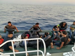 Otomobil iç lastiği ile kaçak göçmen organizasyonu ortaya çıktı