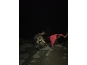 Yaylada kaybolan turistleri JAK yardımıyla bulundu