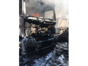 Park halindeki araçta yangın: 1 yaralı