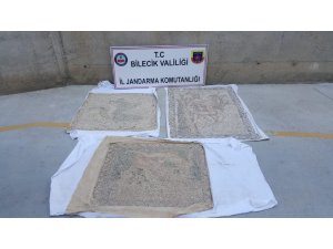 Bilecik’te insan figürlü 3 adet tarihi eser niteliğinde mozaik ele geçirildi