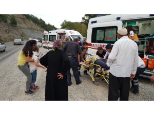 Otomobiller çarpıştı: 4’ü çocuk 7 yaralı