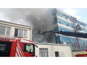 Avcılar’da tekstil atölyesinde yangın