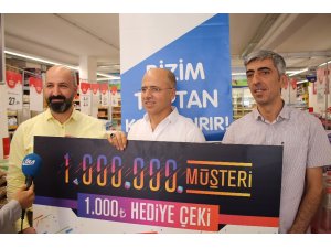 Bizim Toptan Satış Mağazaları’nın 1 milyonuncu şanslı müşterisi Midyat’tan