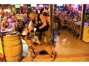 Marmaris’te 200 polisle huzur operasyonu