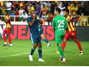 Spor Toto Süper Lig: Evkur Yeni Malatyaspor: 0 - Fenerbahçe: 0 (İlk yarı)