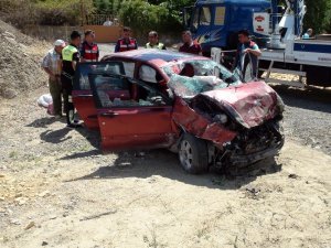 Bayram tatiline giden aile kaza yaptı: 5 yaralı