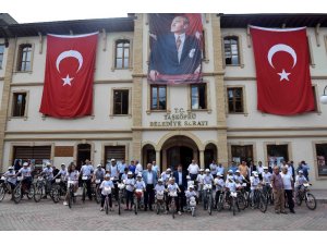 Taşköprü’de bisikletle şehir turu yapıldı