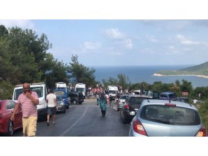 Yolcu midibüsü uçuruma yuvarlandı, çok sayıda yaralı ve ölü var