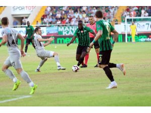Spor Toto Süper Lig: Akhisarspor: 0 - Çaykur Rizespor: 1 (İlk yarı)