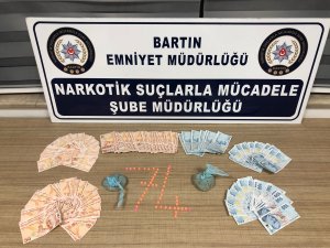 Bartın’da uyuşturucu ve sahte para operasyonu