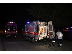 Adana'da nehre giren genç kayboldu