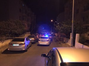 Kız arkadaşını korkutmak için sokağa ses bombası atan şahıslar yakalandı