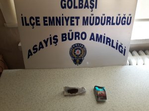 Şüpheli şahısların üzerinden uyuşturucu çıktı