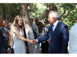 Hatay protokolü bayramlaştı
