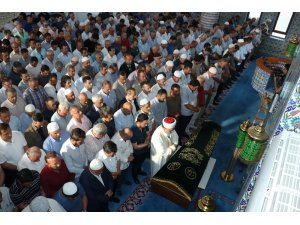 Kendi aracı altında can veren Tarım ve Orman İl Müdürü toprağa verildi